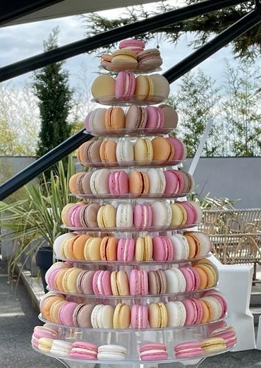 Pyramide de macarons artisanaux à louer pour vos événements en Drôme et Ardèche
